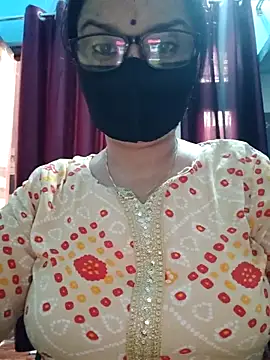 Snapshot of Aishwaryaa_69 chatting on September 29, 2025, 7:37 am Aishwaryaa 69 online show from September 29, 2025, 7:37 am