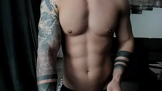 Snapshot of Richarddarell1 chatting on September 22, 2025, 4:51 am Richarddarell1 online show from September 22, 2025, 4:51 am