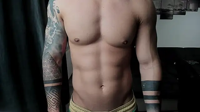 Snapshot of Richarddarell1 chatting on September 17, 2025, 4:47 am Richarddarell1 online show from September 17, 2025, 4:47 am