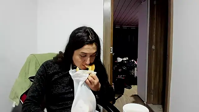 Sweet-Suck69 online show from February 18, 2025, 2:49 am
