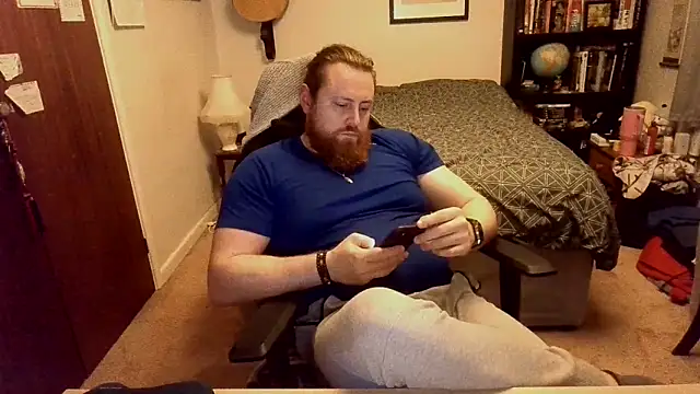 Hairy Guy30 online show from December 3, 2025, 10:53 pm