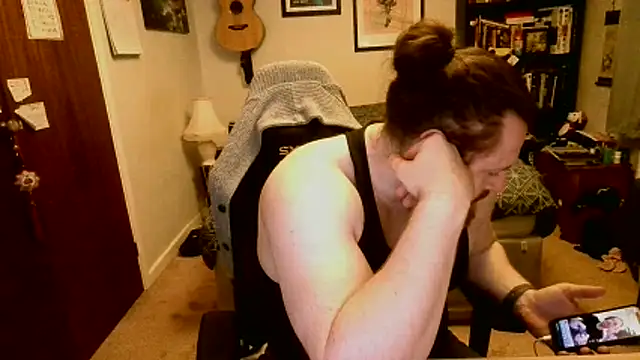 Hairy Guy30 online show from March 13, 2026, 9:53 pm