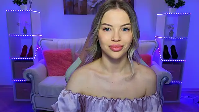 Snapshot of EmmyMills chatting on January 9, 2026, 9:00 pm EmmyMills online show from January 9, 2026, 9:00 pm