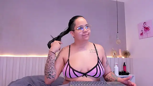 naughtylesbians   online show from February 1, 2026, 2:54 am