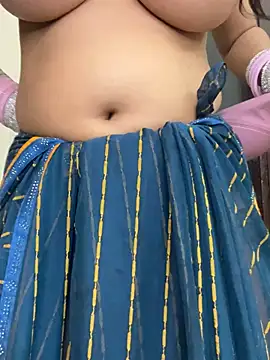 Snapshot of Cute-Russian chatting on March 7, 2025, 12:56 pm Cute-Russian online show from March 7, 2025, 12:56 pm