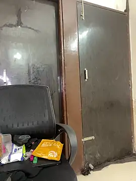 Snapshot of Cute-Russian chatting on March 21, 2025, 3:33 am Cute-Russian online show from March 21, 2025, 3:33 am