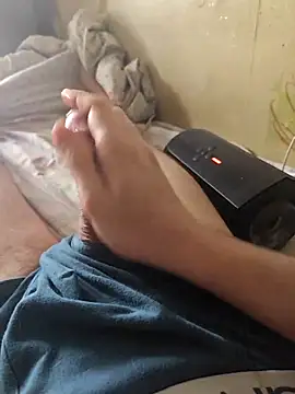 Kettle000 online show from March 5, 2025, 9:05 am