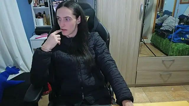 MemiKouki online show from January 16, 2025, 7:41 pm