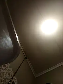 Snapshot of mloghyfsa chatting on December 5, 2025, 7:40 am mloghyfsa online show from December 5, 2025, 7:40 am