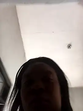 Snapshot of mloghyfsa chatting on December 17, 2025, 2:22 pm mloghyfsa online show from December 17, 2025, 2:22 pm