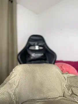 Snapshot of Miaa_love6969 chatting on November 9, 2025, 12:36 am Miaa love6969 online show from November 9, 2025, 12:36 am