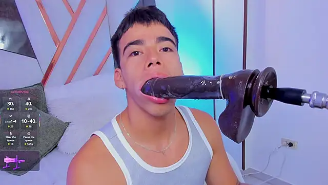 Snapshot of its_liam18 chatting on September 23, 2025, 1:07 pm its liam18 online show from September 23, 2025, 1:07 pm