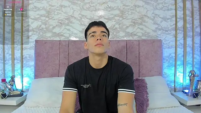 Snapshot of its_liam18 chatting on March 15, 2025, 9:05 pm its liam18 online show from March 15, 2025, 9:05 pm