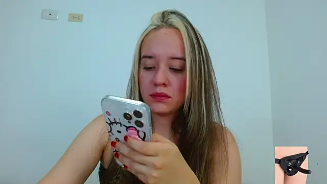 Snapshot of Dani_javi chatting on March 2, 2025, 3:24 am Dani javi online show from March 2, 2025, 3:24 am