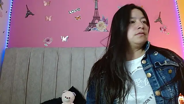 monickhot303av online show from September 12, 2025, 3:39 am