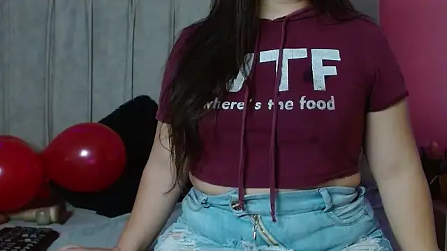 monickhot303av online show from February 24, 2025, 3:33 am