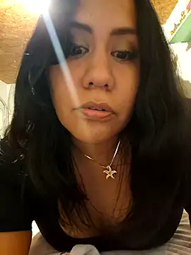 Snapshot of KasiaVenus_ chatting on October 19, 2025, 5:32 am KasiaVenus  online show from October 19, 2025, 5:32 am