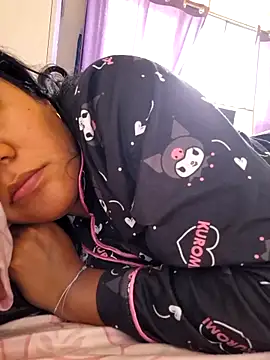 Snapshot of KasiaVenus_ chatting on October 5, 2025, 1:24 pm KasiaVenus  online show from October 5, 2025, 1:24 pm