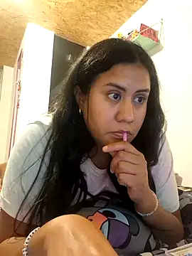 Snapshot of KasiaVenus_ chatting on January 28, 2025, 3:04 am KasiaVenus  online show from January 28, 2025, 3:04 am