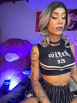 Snapshot of Alexa_Chanell_Oficial chatting on October 3, 2025, 1:45 pm Alexa Chanell Oficial online show from October 3, 2025, 1:45 pm