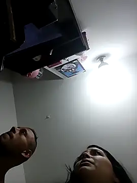 yournaughtyandsexyprinces online show from October 15, 2025, 1:04 am