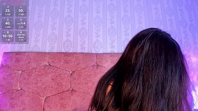 lunar leen online show from November 8, 2025, 5:05 pm