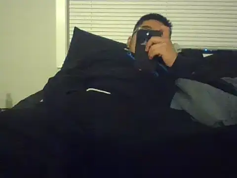 trans-leather online show from February 20, 2025, 3:23 am