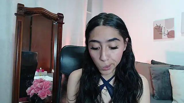 madisex s online show from October 8, 2025, 12:39 pm