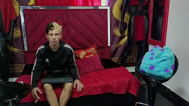 naughty boys13 online show from September 15, 2025, 1:22 pm