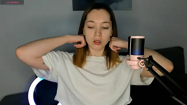 Snapshot of MiaThaine chatting on February 9, 2025, 1:14 pm MiaThaine online show from February 9, 2025, 1:14 pm