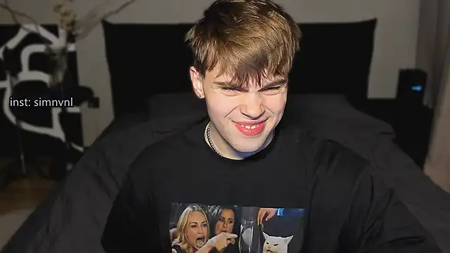 simonwnl online show from December 3, 2025, 8:52 pm