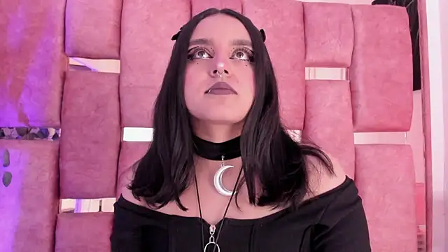 Snapshot of _Ambar-devon_ chatting on October 1, 2025, 4:44 pm Ambar-devon online show from October 1, 2025, 4:44 pm