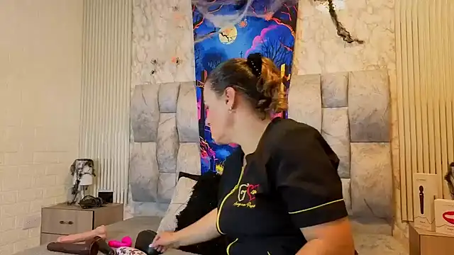 Snapshot of charlotte__G chatting on October 16, 2025, 11:18 am charlotte G online show from October 16, 2025, 11:18 am