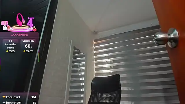 Snapshot of charlotte__G chatting on March 8, 2025, 7:42 pm charlotte G online show from March 8, 2025, 7:42 pm
