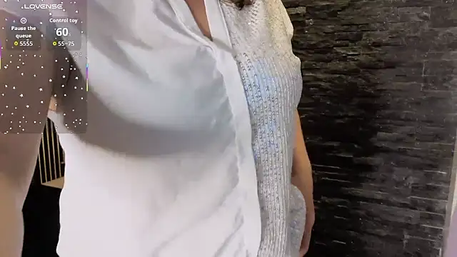 charlotte  G online show from January 10, 2026, 11:05 am