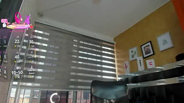 Snapshot of charlotte__G chatting on March 12, 2025, 12:36 pm charlotte G online show from March 12, 2025, 12:36 pm