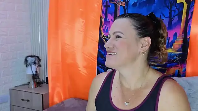 Snapshot of charlotte__G chatting on October 10, 2025, 11:11 am charlotte G online show from October 10, 2025, 11:11 am