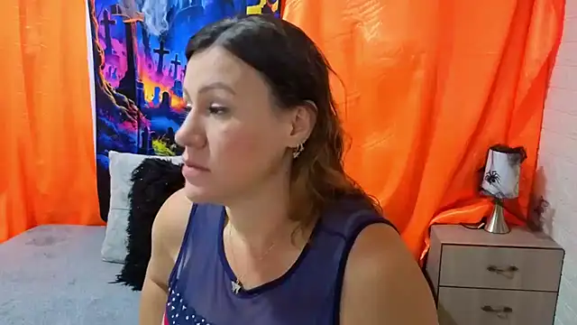 Snapshot of charlotte__G chatting on October 7, 2025, 11:11 am charlotte G online show from October 7, 2025, 11:11 am