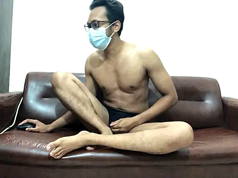 Zeuhorny online show from October 2, 2025, 8:34 pm