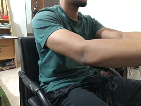 Zeuhorny online show from November 17, 2025, 10:03 pm