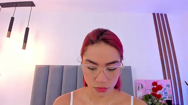 Snapshot of Scarlett_Morgan_ chatting on October 15, 2025, 7:33 pm Scarlett Morgan online show from October 15, 2025, 7:33 pm