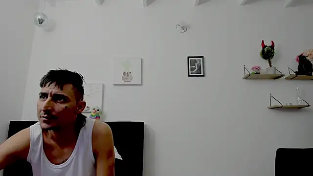 Snapshot of Zamu_1992 chatting on February 25, 2025, 3:42 am Zamu 1992 online show from February 25, 2025, 3:42 am