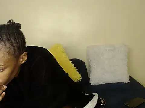 cutehavvy online show from March 15, 2026, 6:04 pm