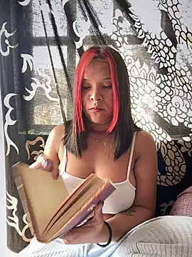 Kimber 666 online show from February 8, 2025, 4:46 pm