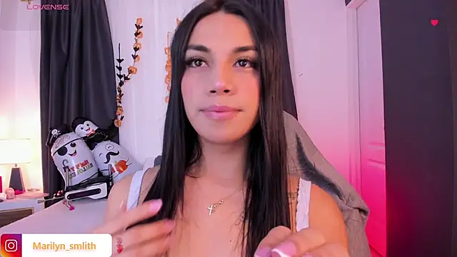 Snapshot of MarilynSmIith chatting on October 28, 2025, 11:42 am MarilynSmIith online show from October 28, 2025, 11:42 am