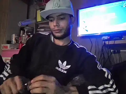 Snapshot of boxsexy25 chatting on September 10, 2025, 7:13 pm boxsexy25 online show from September 10, 2025, 7:13 pm