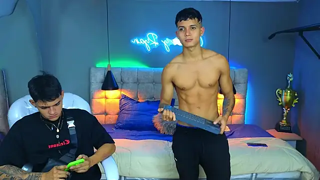 Snapshot of Paradise_boy_s chatting on December 11, 2024, 11:43 pm Paradise boy s online show from December 11, 2024, 11:43 pm