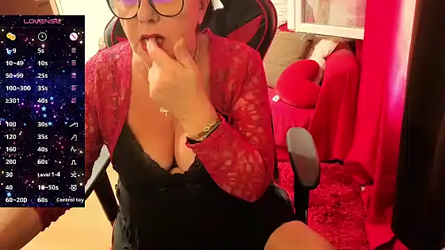 Snapshot of Verosexyfrench chatting on September 30, 2025, 9:15 am Verosexyfrench online show from September 30, 2025, 9:15 am