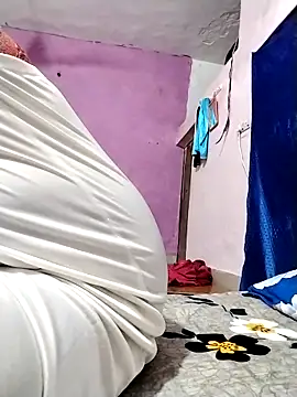 Snapshot of Ruksar-Pathan chatting on October 18, 2025, 7:16 pm Ruksar-Pathan online show from October 18, 2025, 7:16 pm