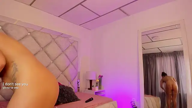 alessiaferry online show from February 24, 2025, 7:52 pm